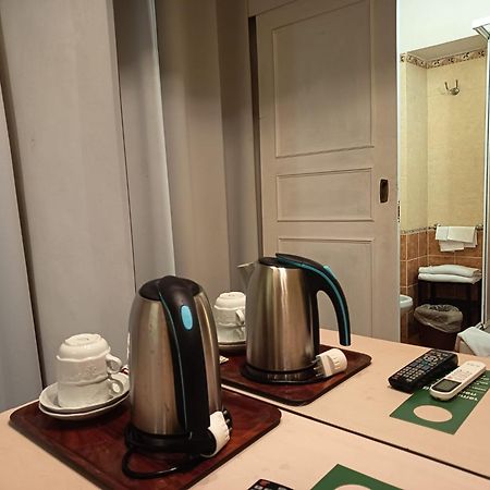 Hotel Julia Rome Bagian luar foto