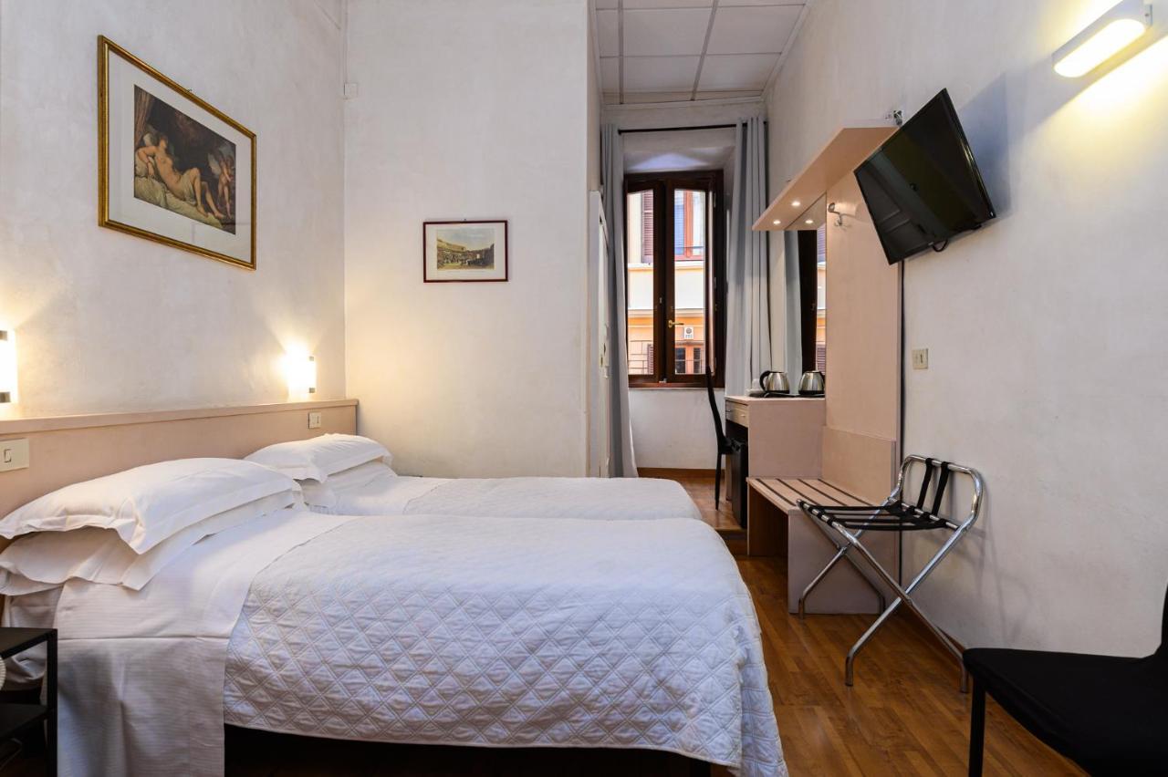 Hotel Julia Rome Bagian luar foto