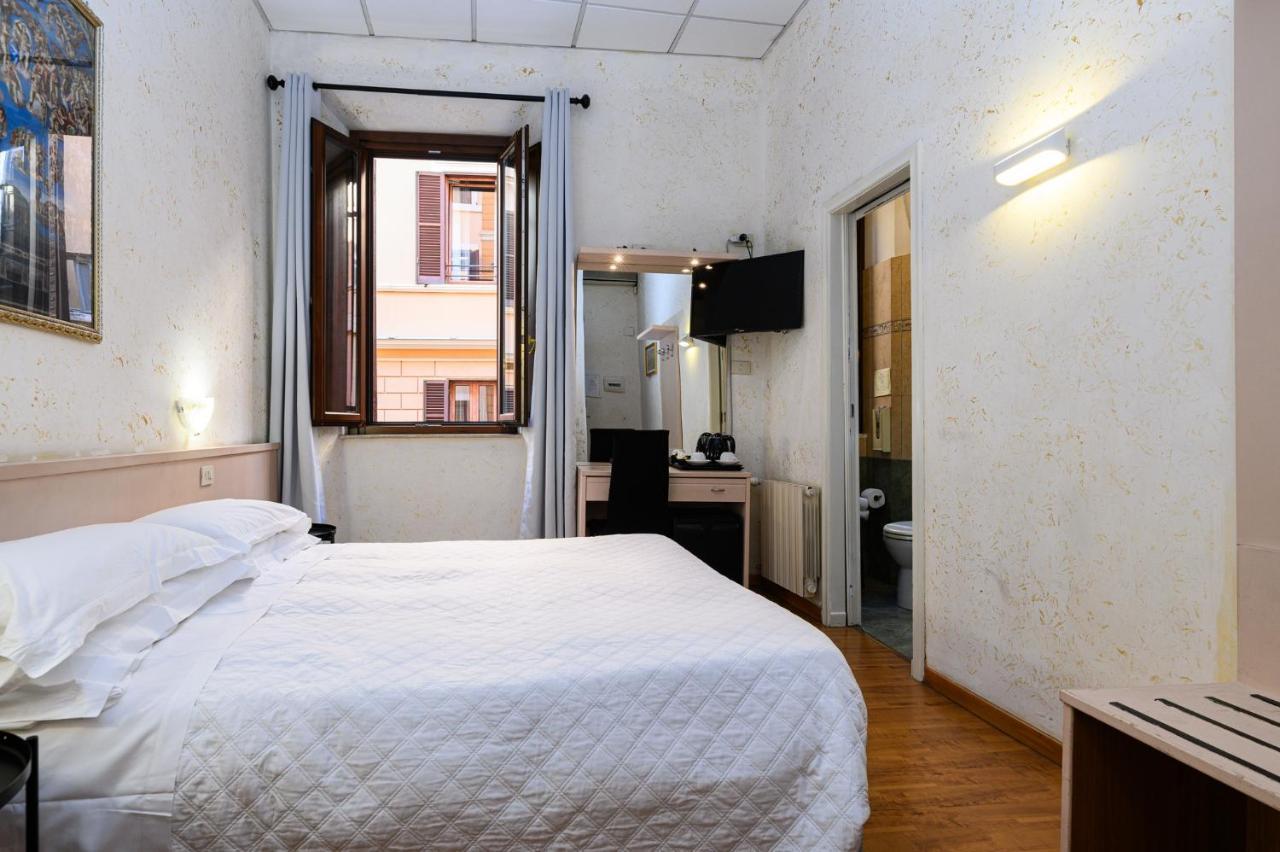 Hotel Julia Rome Bagian luar foto
