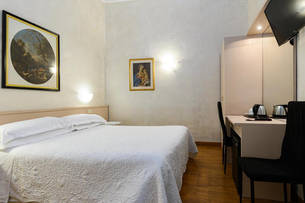 Hotel Julia Rome Bagian luar foto