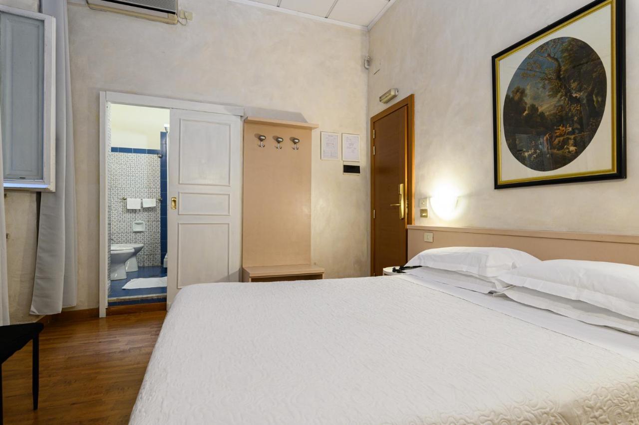 Hotel Julia Rome Bagian luar foto