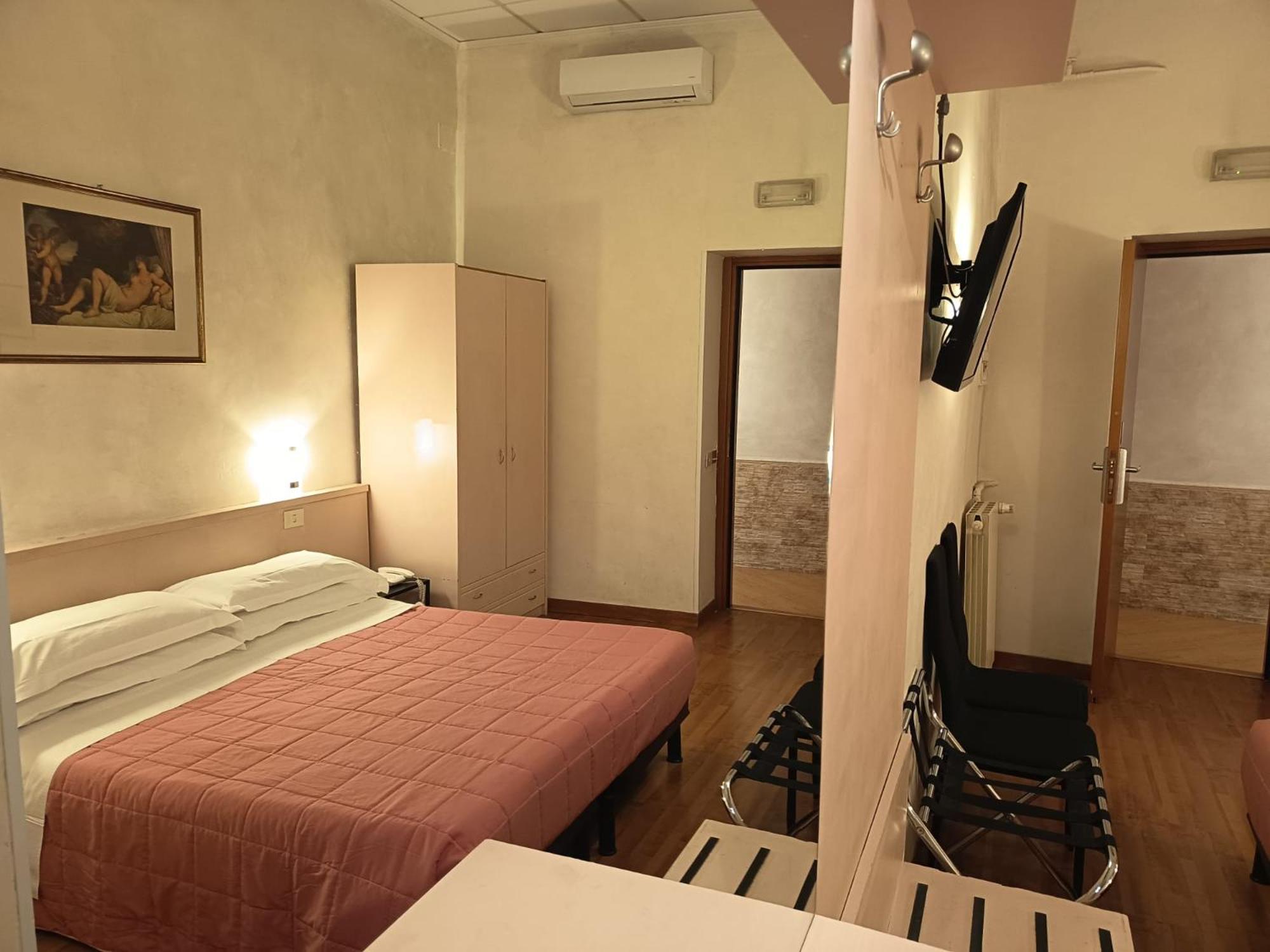 Hotel Julia Rome Bagian luar foto